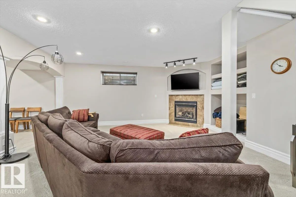 60 LAFLEUR Drive