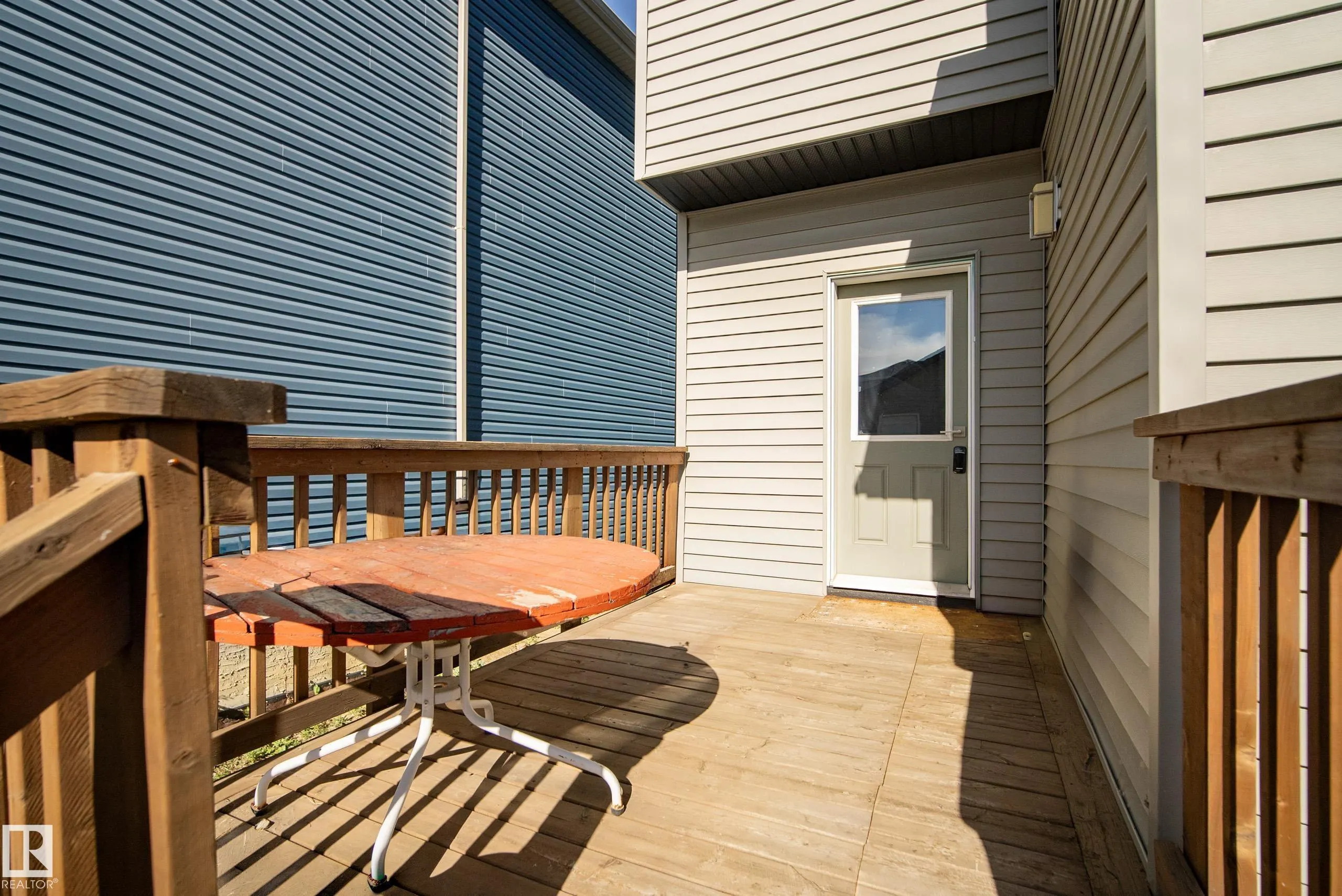 7437 CREIGHTON Place