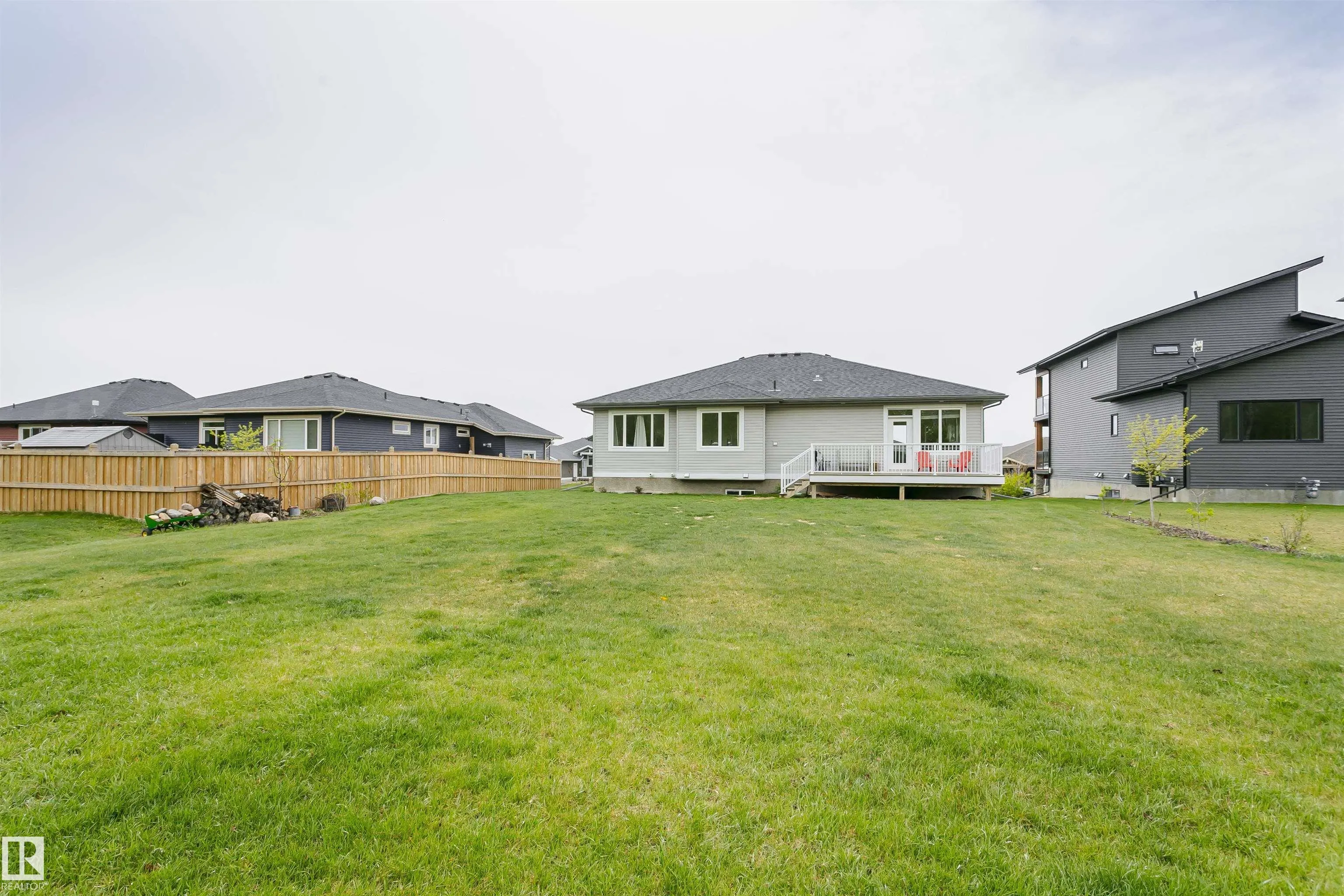 611 55101 STE ANNE TRAIL