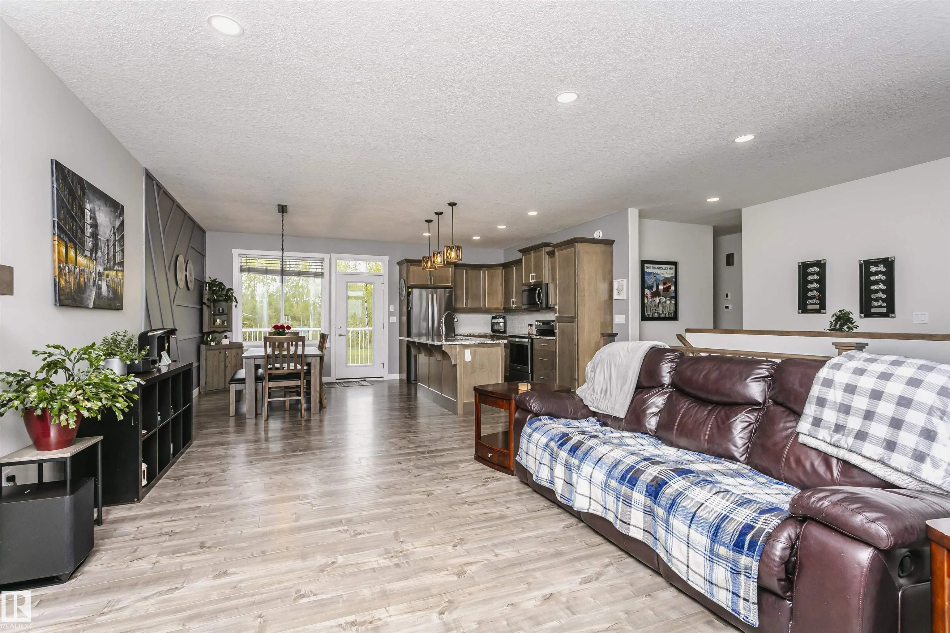 611 55101 STE ANNE TRAIL