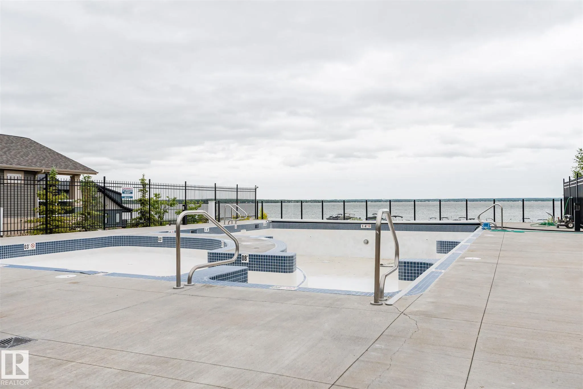 611 55101 STE ANNE TRAIL