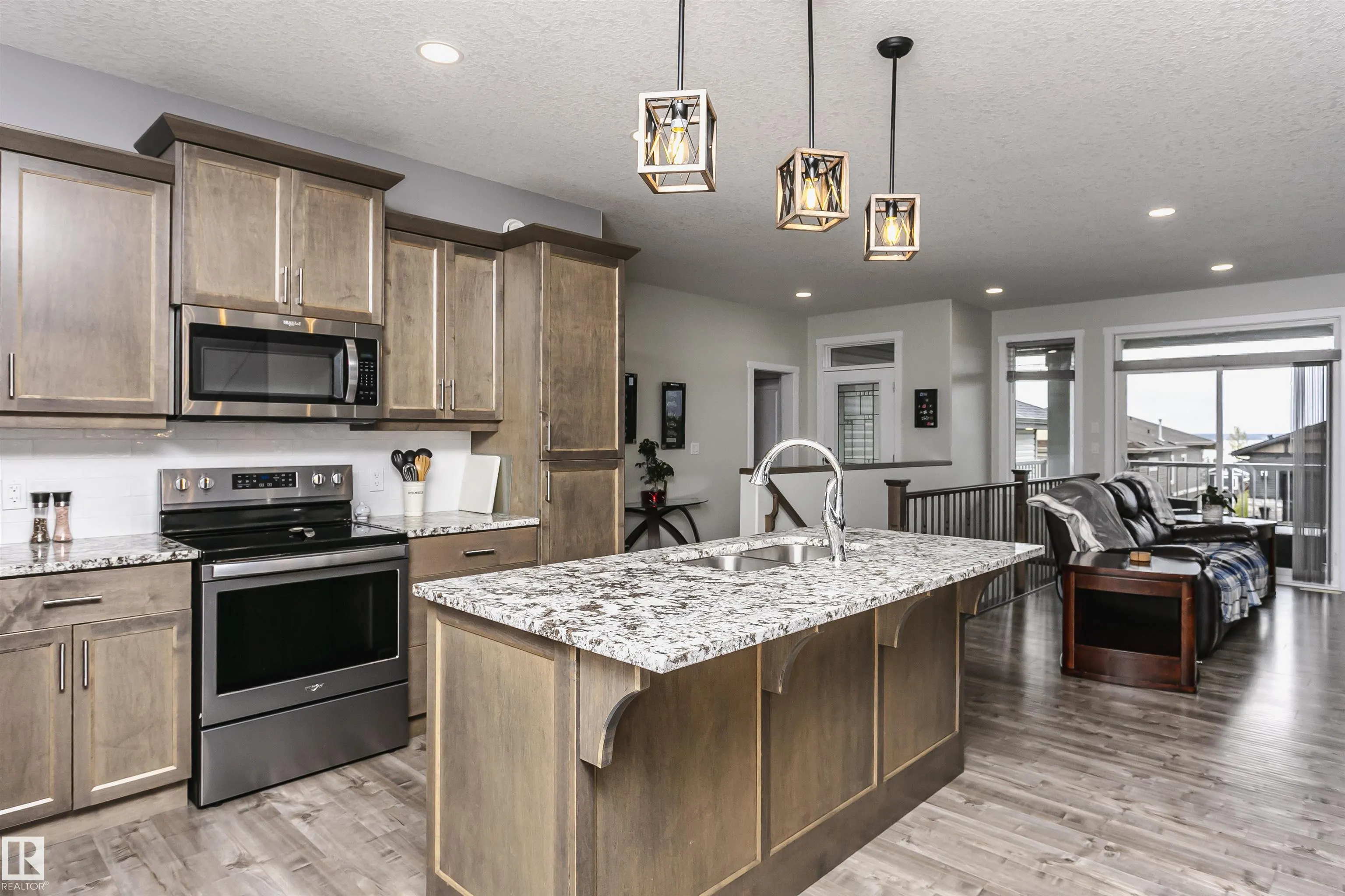 611 55101 STE ANNE TRAIL
