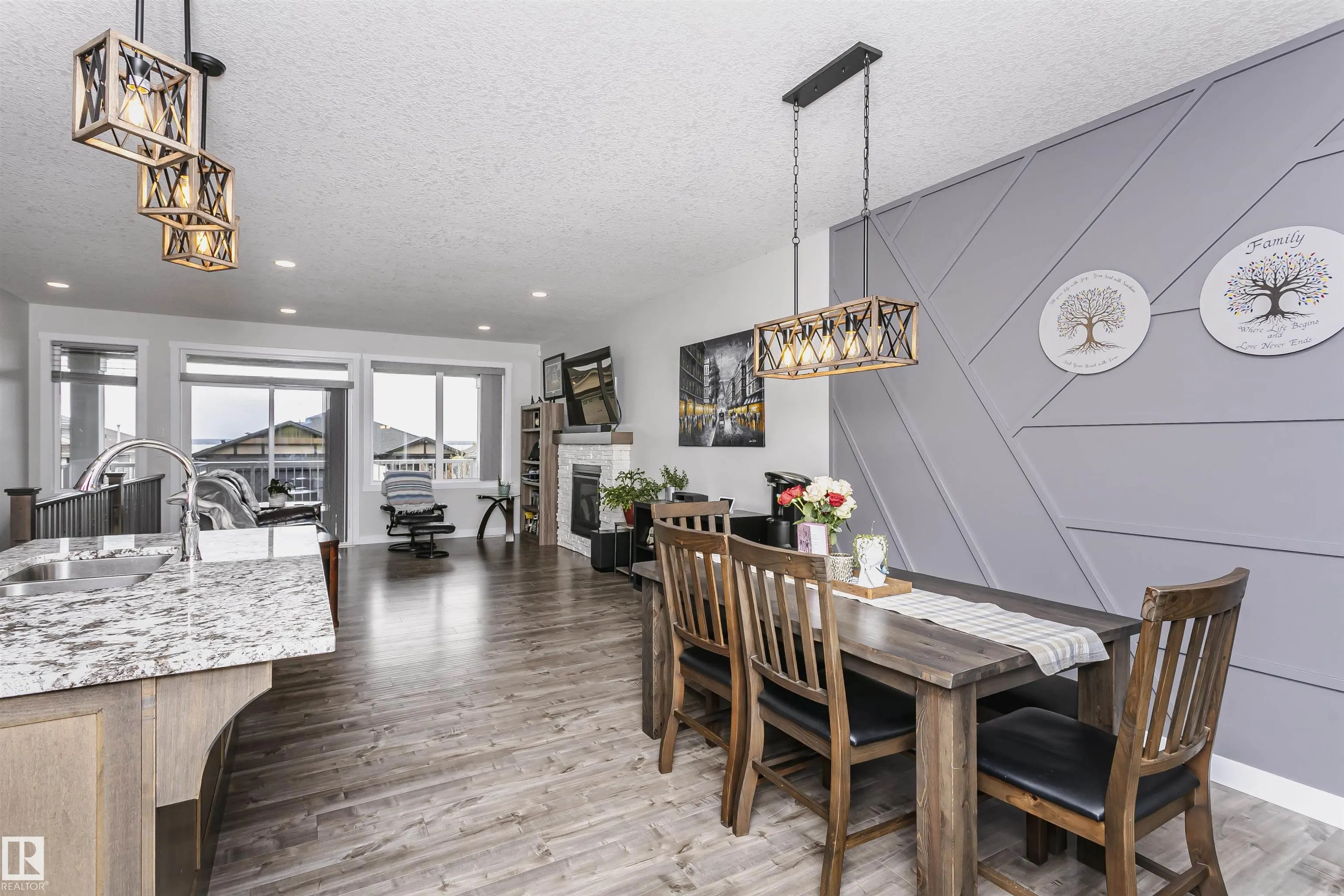 611 55101 STE ANNE TRAIL