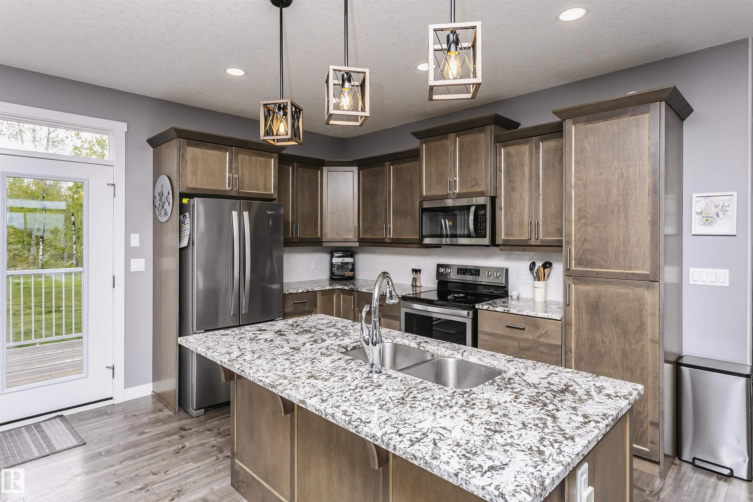 611 55101 STE ANNE TRAIL