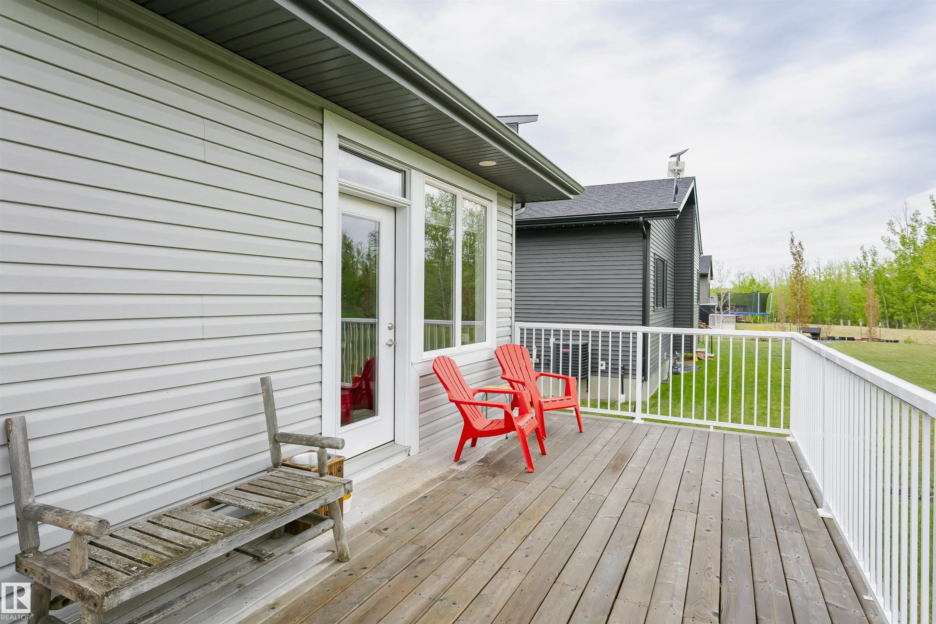 611 55101 STE ANNE TRAIL