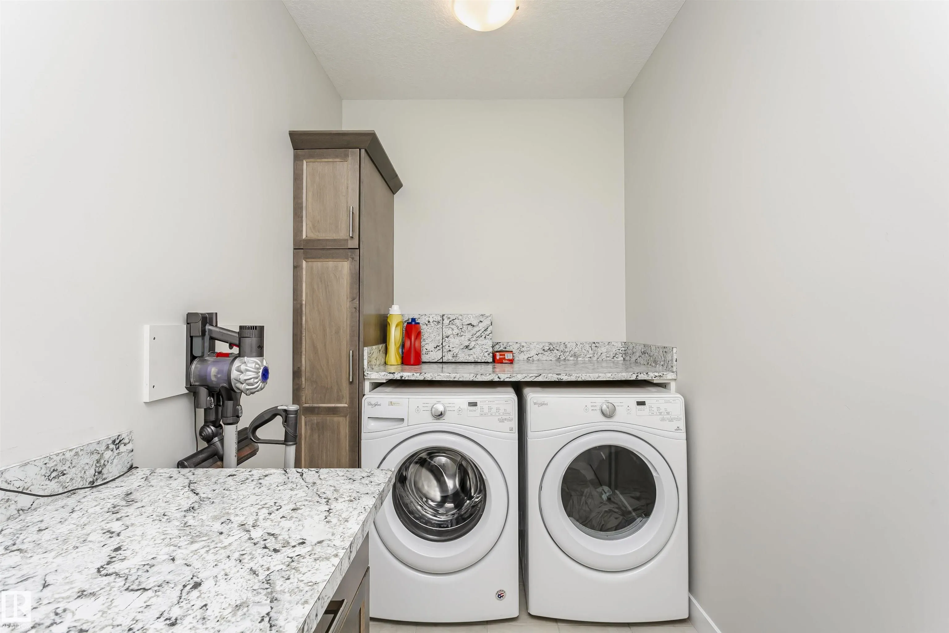 611 55101 STE ANNE TRAIL