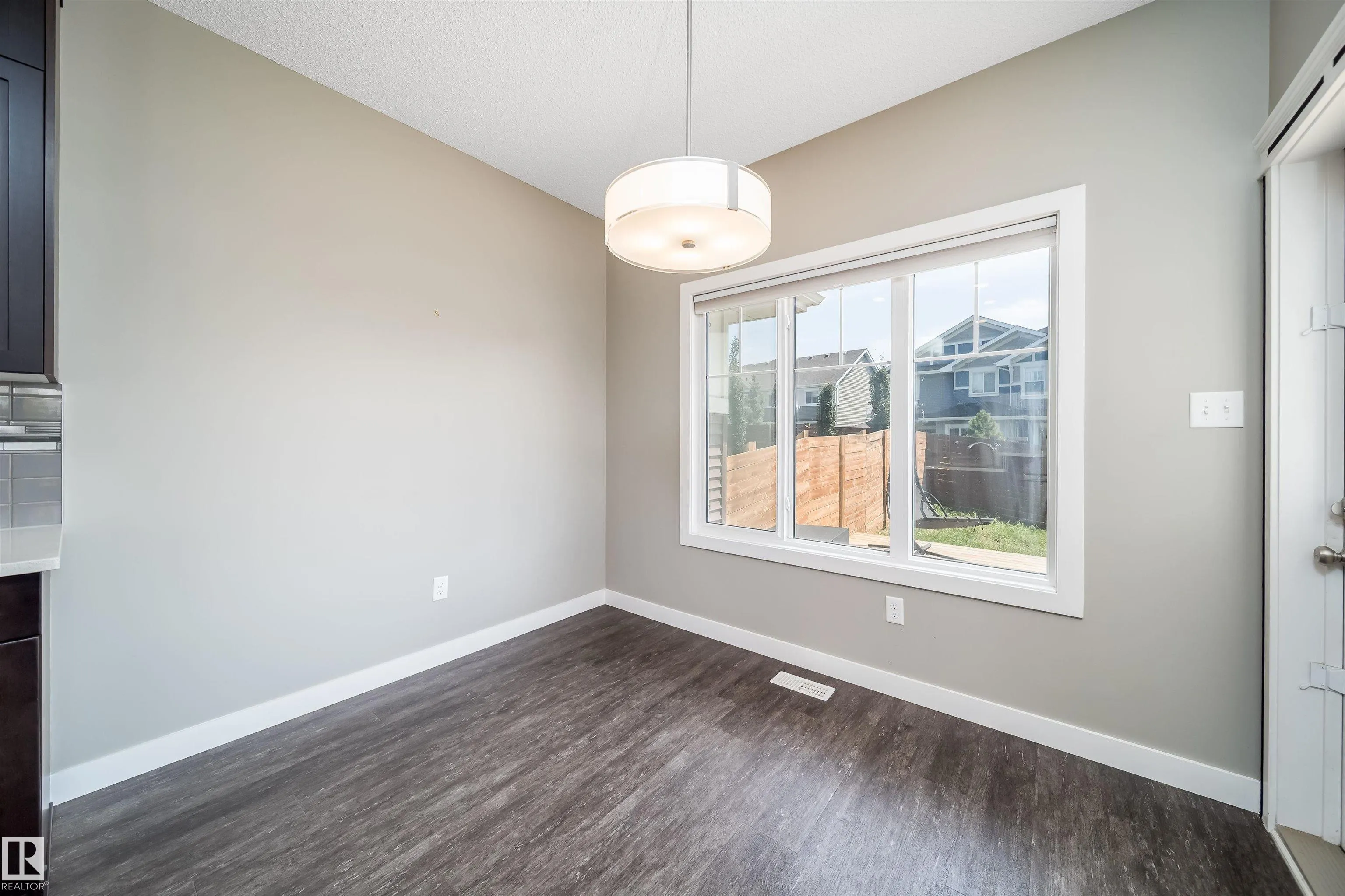 114 James Crescent