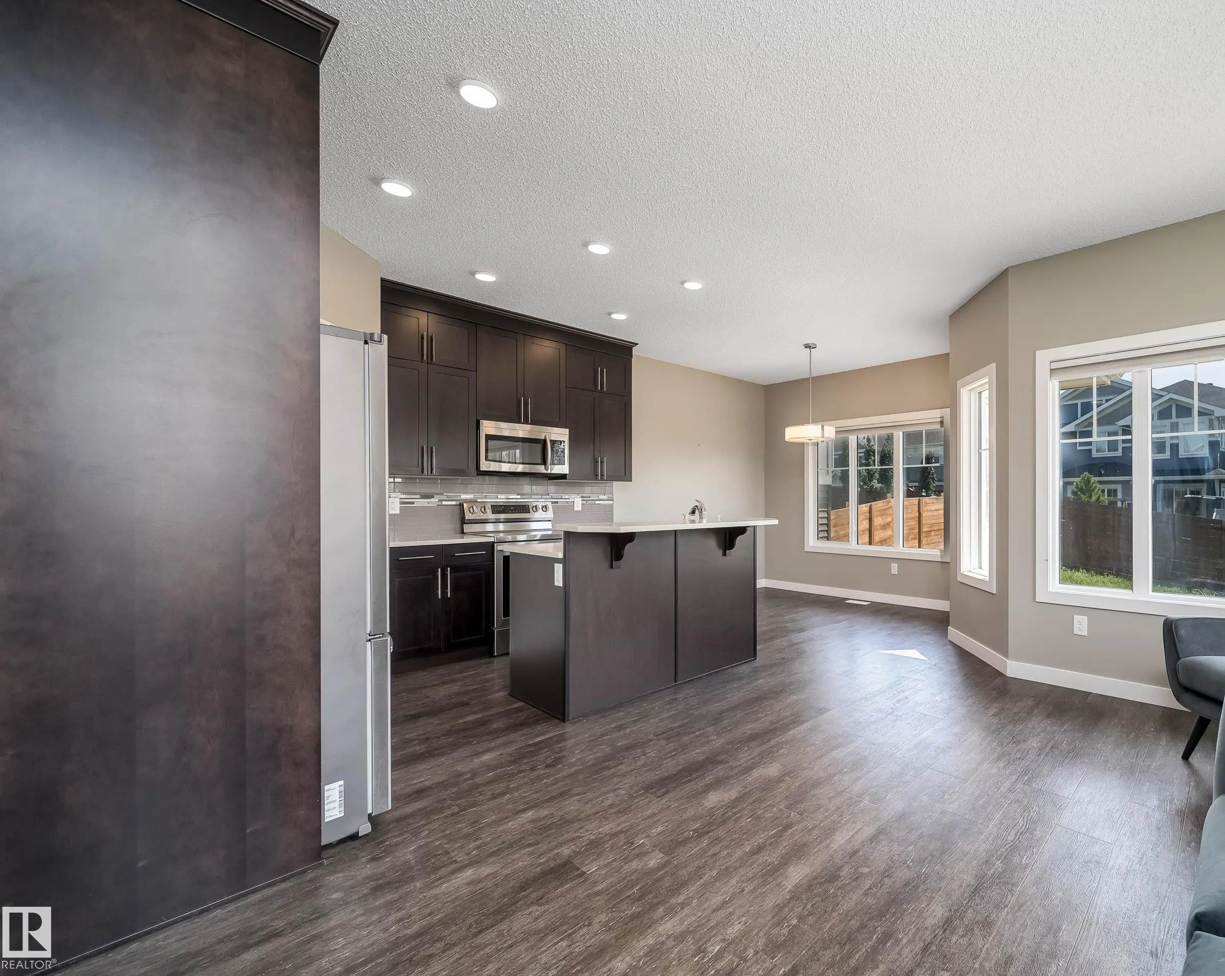 114 James Crescent