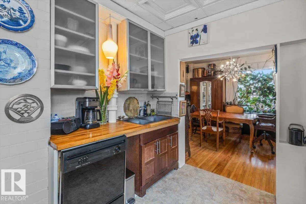 11347 89 Street