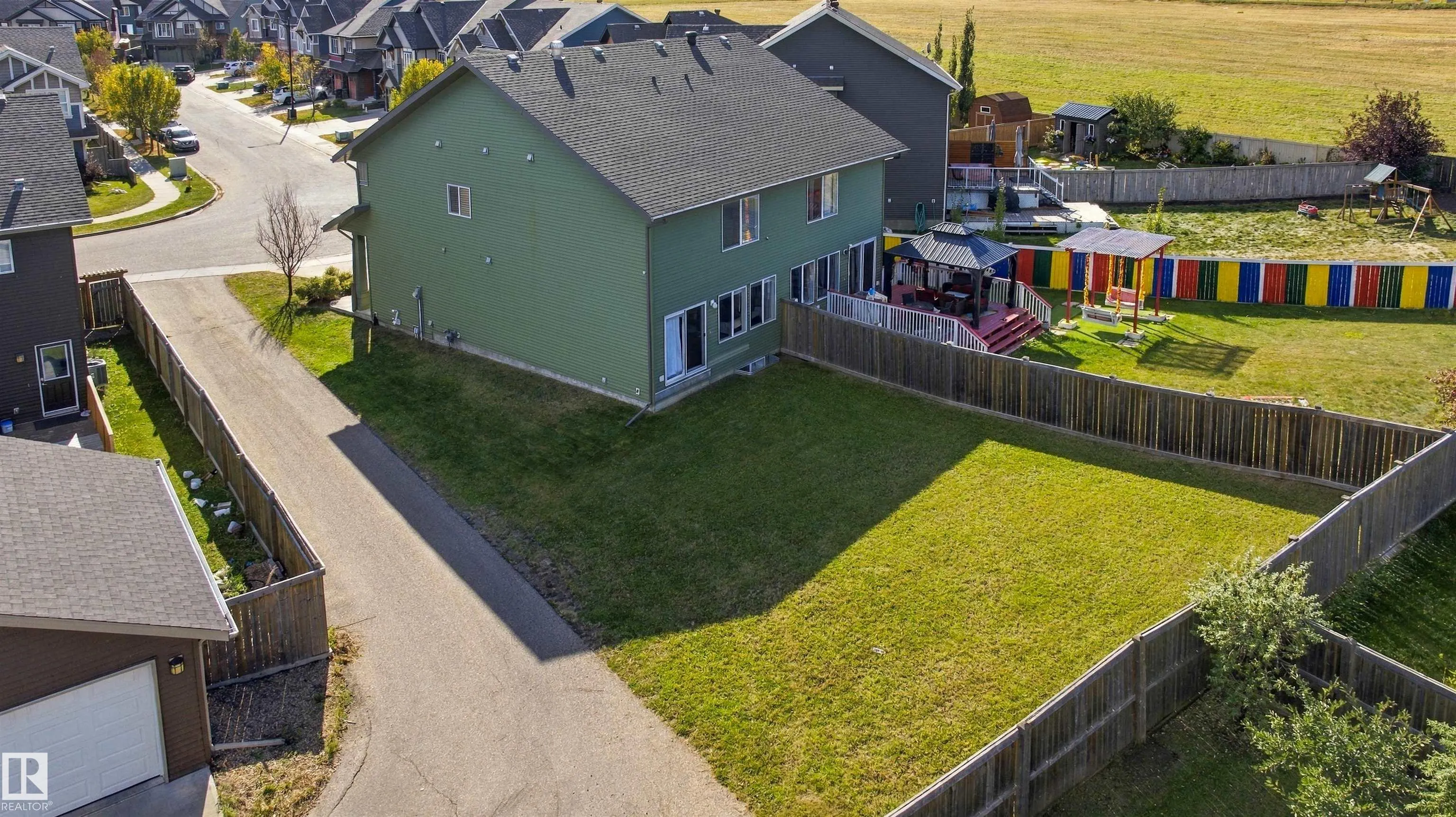 5604 CRABAPPLE Way