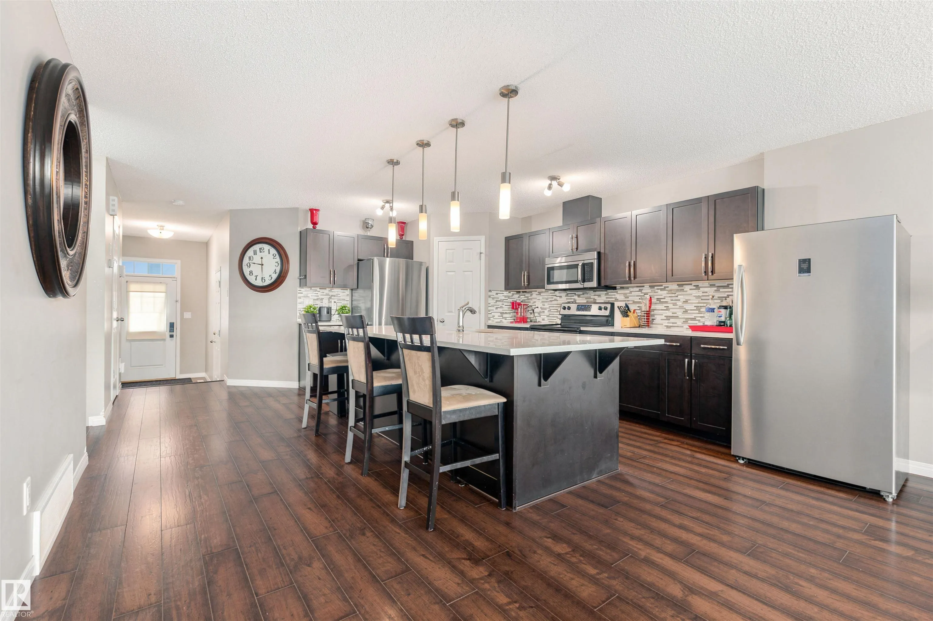 5604 CRABAPPLE Way