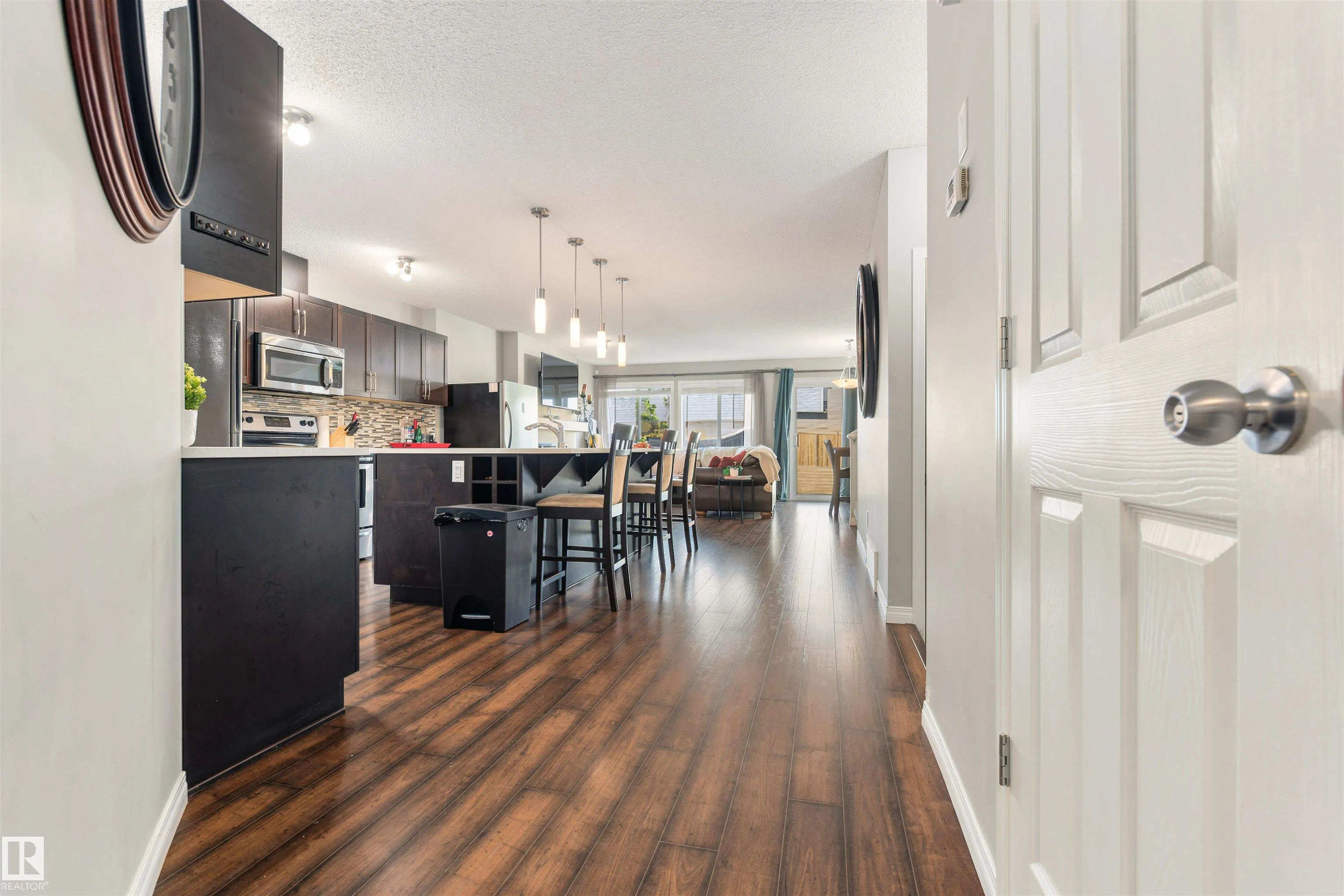 5604 CRABAPPLE Way