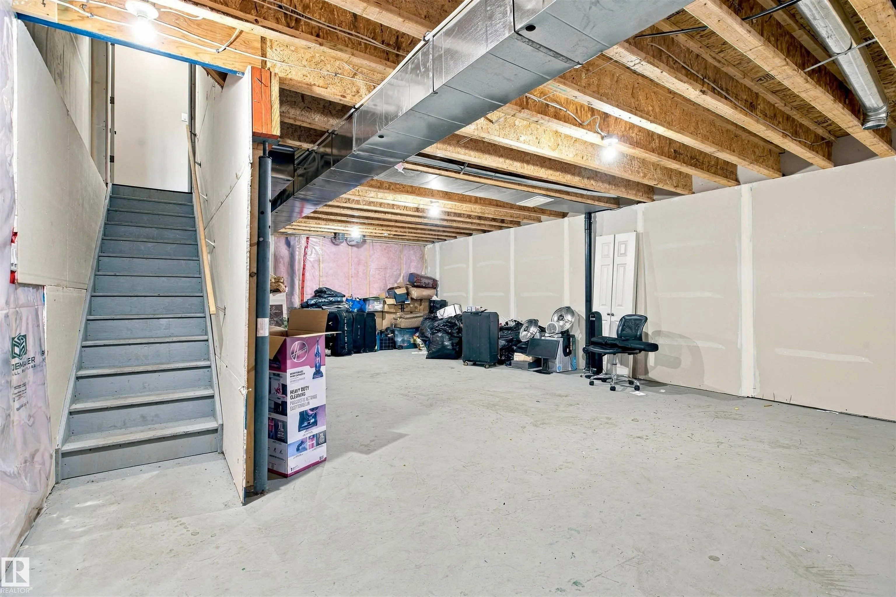 5604 CRABAPPLE Way
