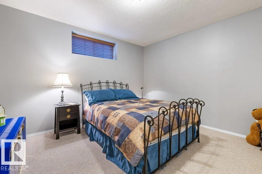 27 FAIR OAKS Drive