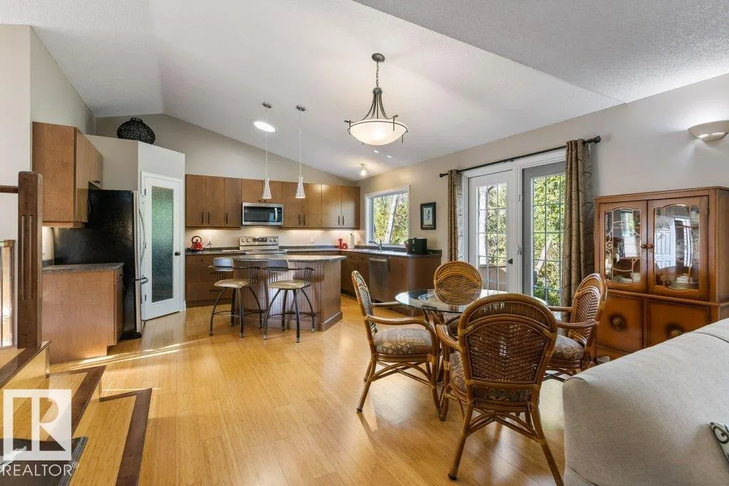 27 FAIR OAKS Drive