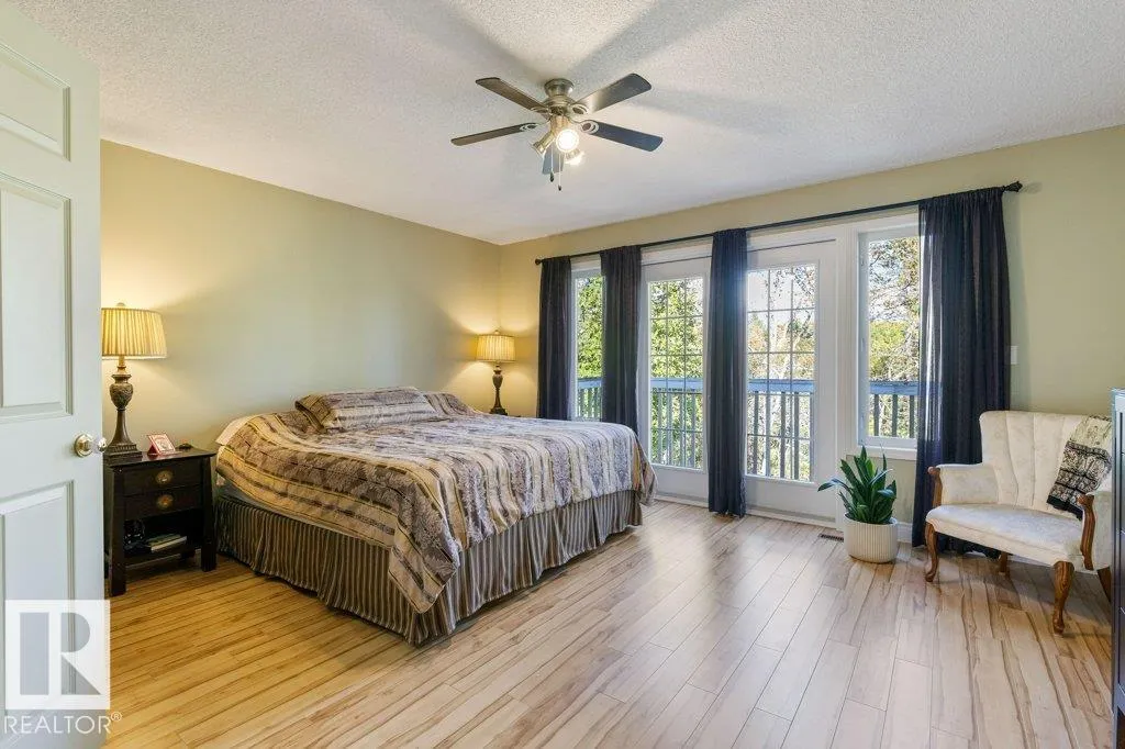 27 FAIR OAKS Drive