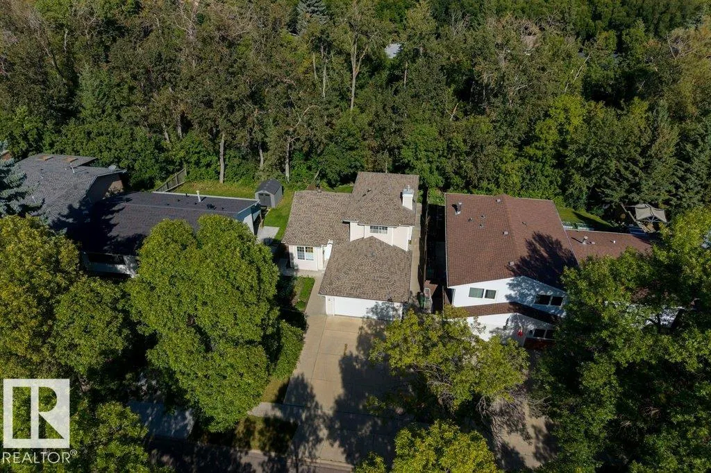 27 FAIR OAKS Drive