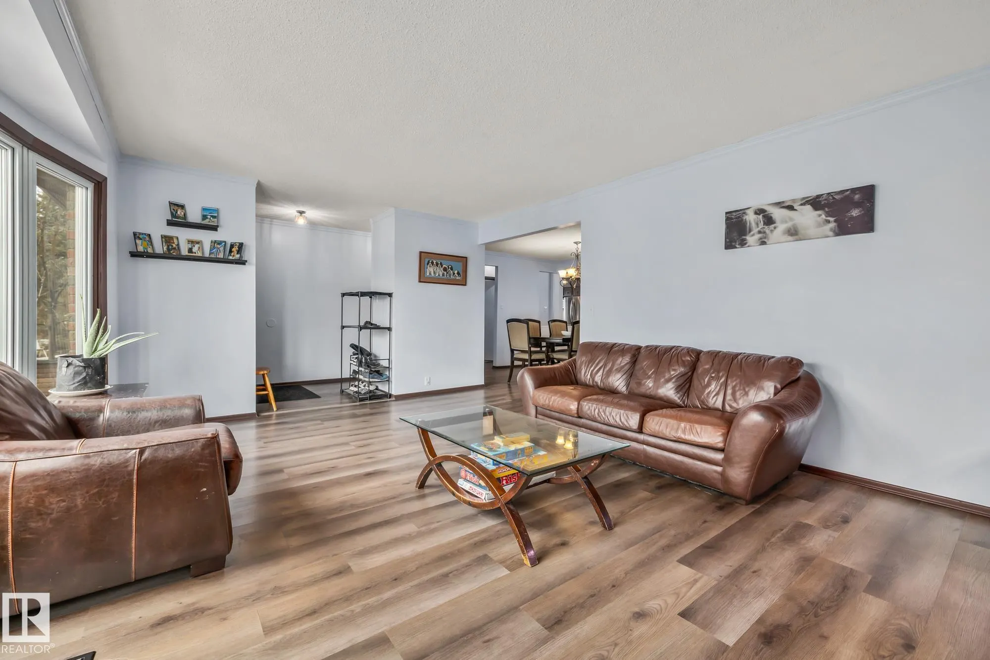 8812 135 Avenue