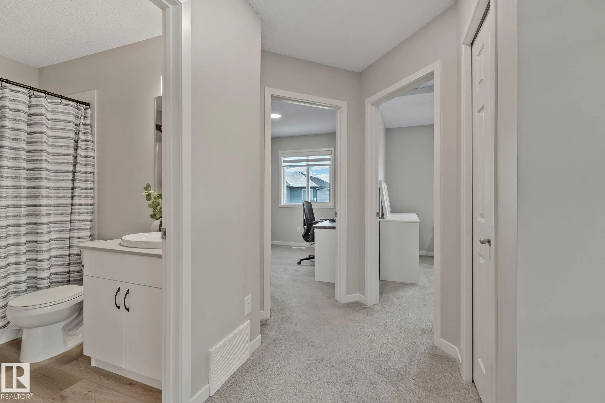 19 MEADOWBROOK Way