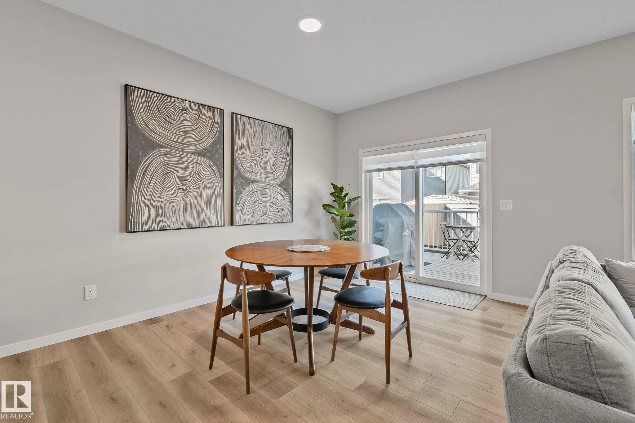 19 MEADOWBROOK Way
