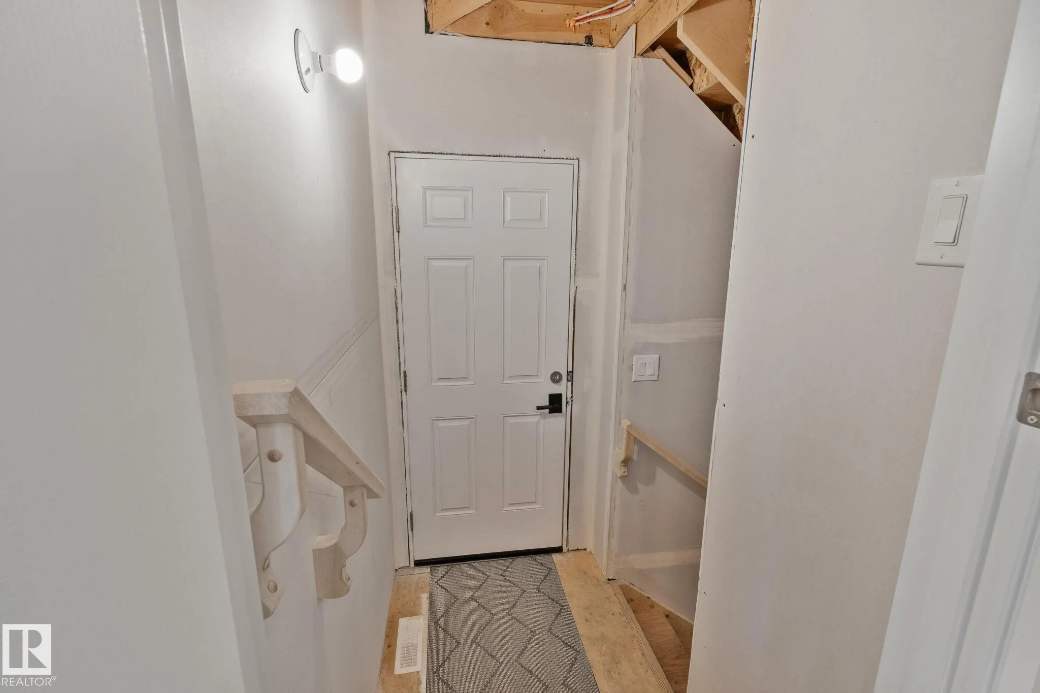 19 MEADOWBROOK Way