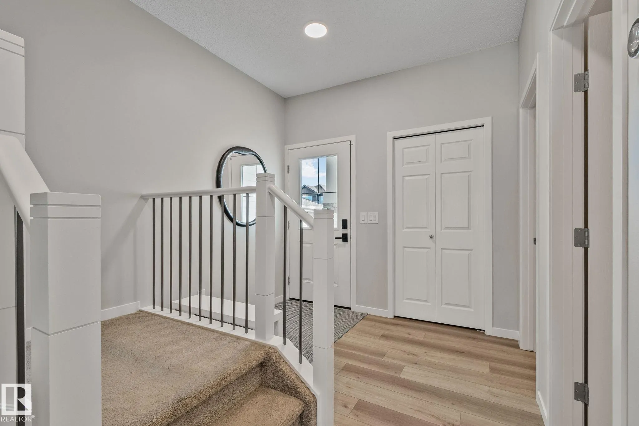 19 MEADOWBROOK Way