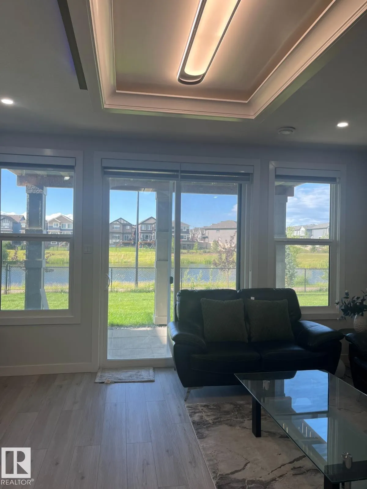 1583 PLUM CIRCLE Circle