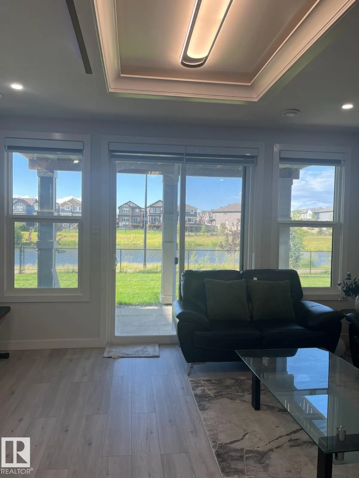 1583 PLUM CIRCLE Circle