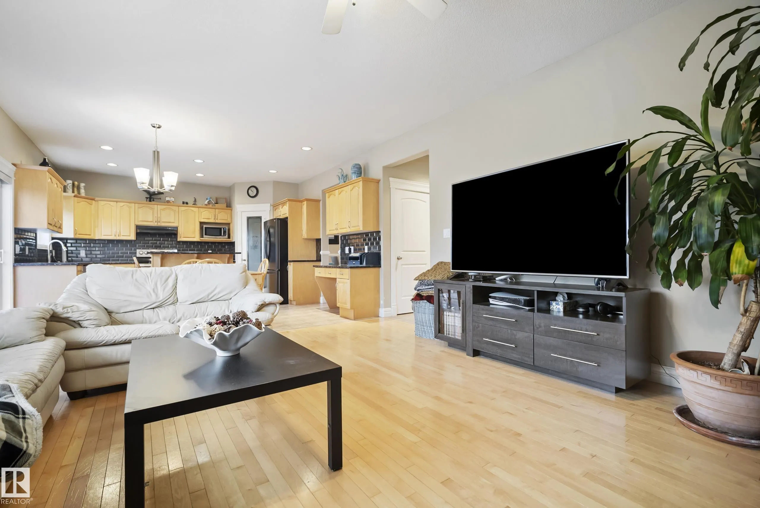 5403 60 Street