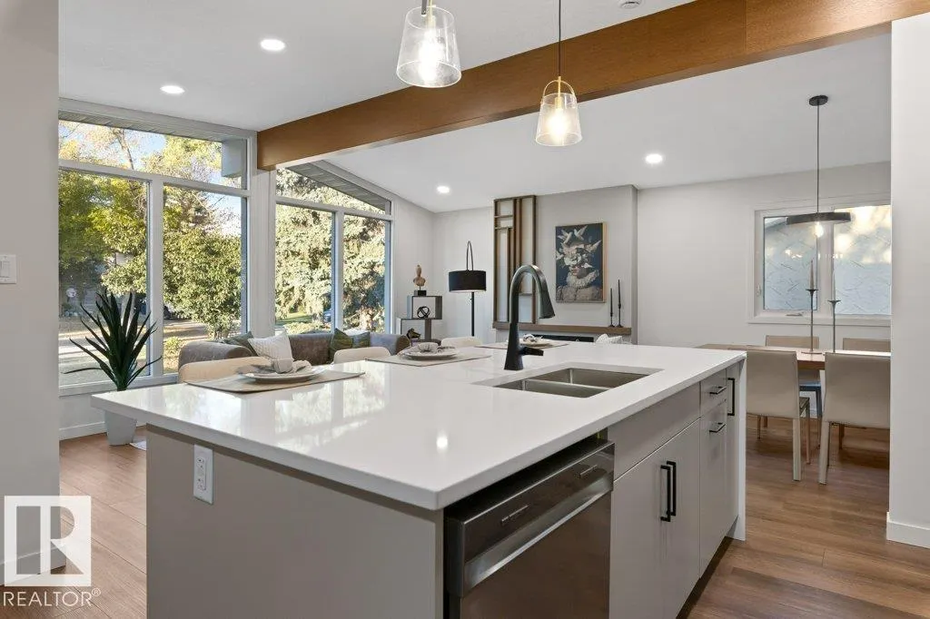 102 GOODRIDGE Drive