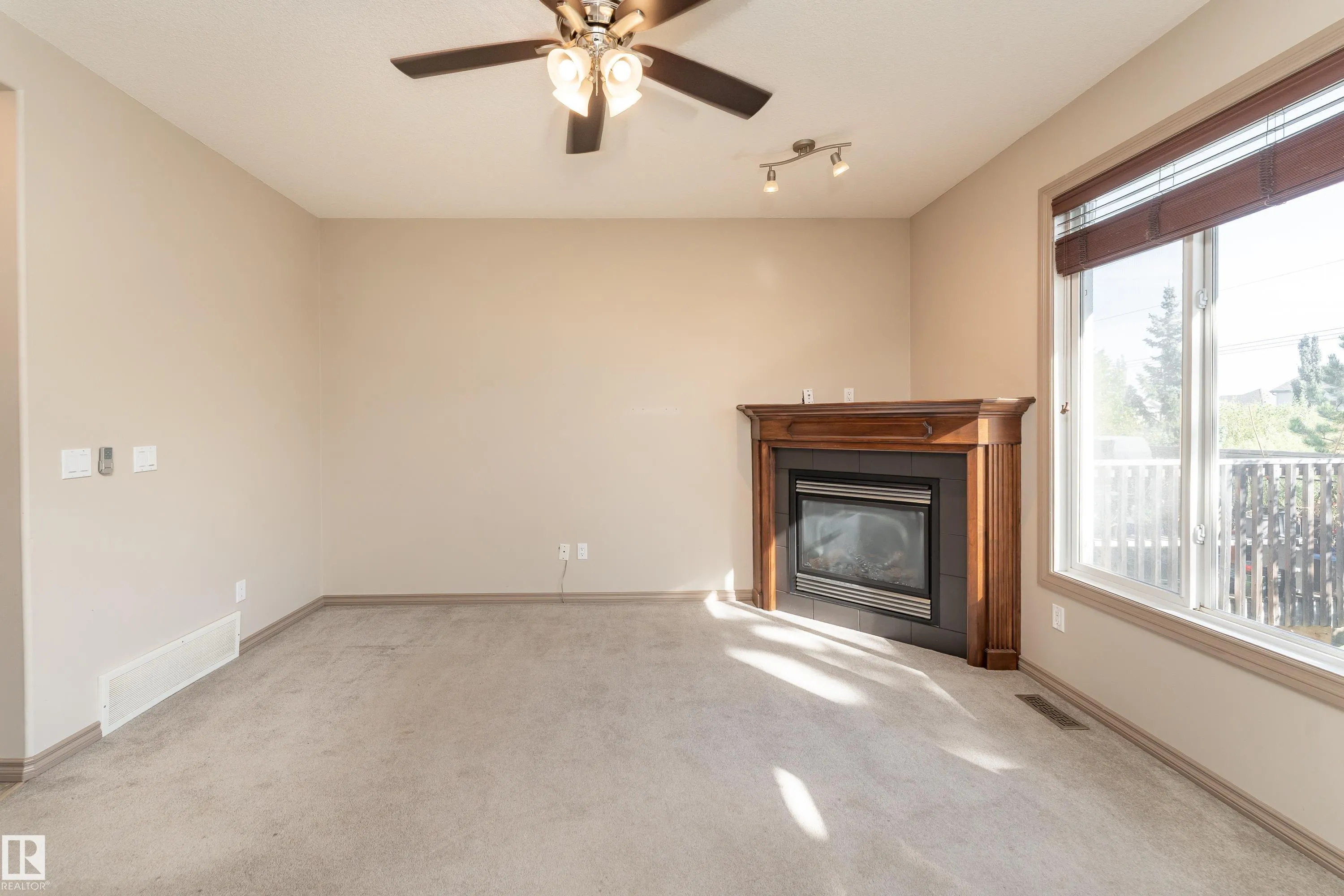 41 SUMMERWOOD Boulevard
