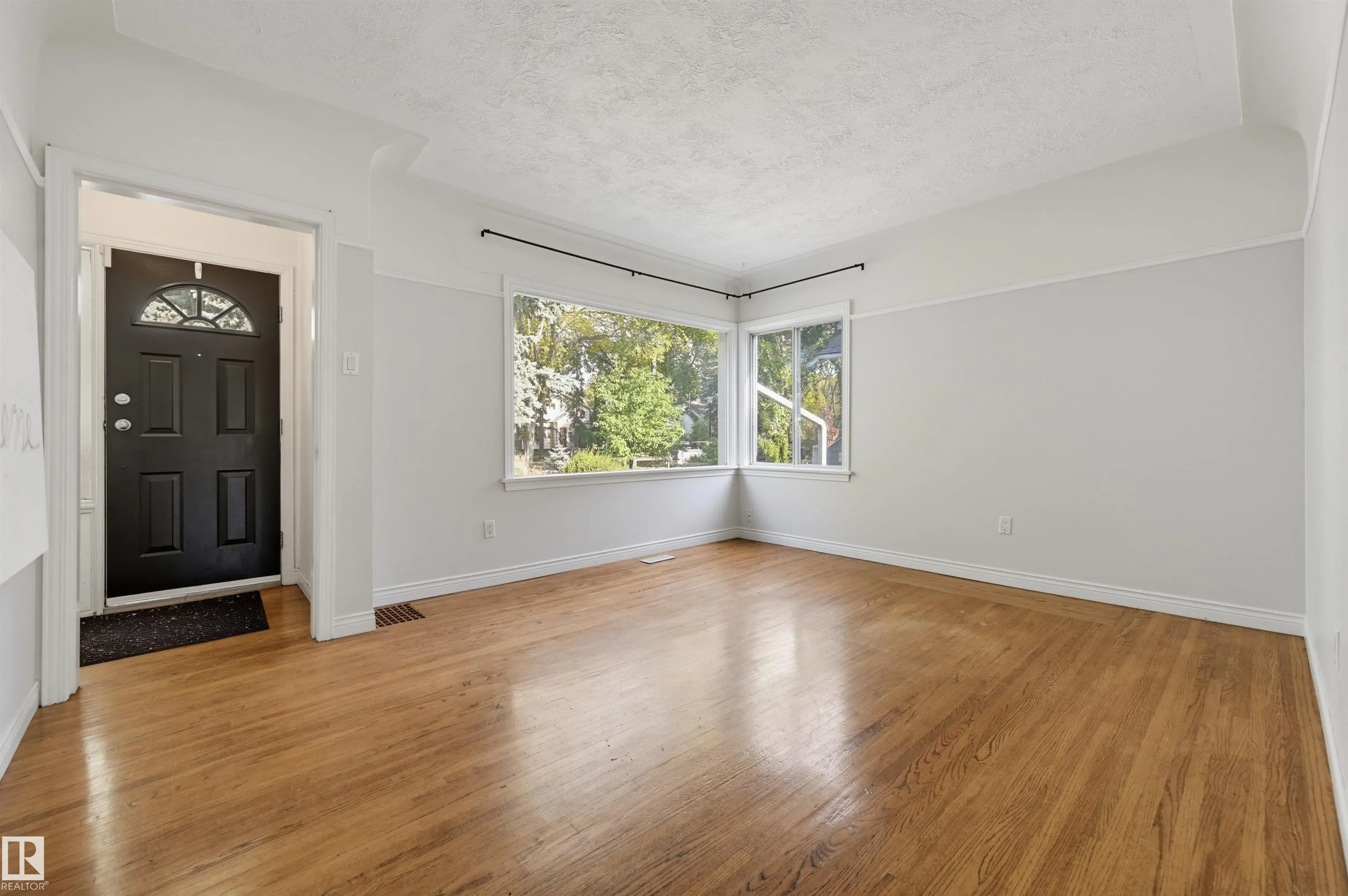 14019 106 Avenue