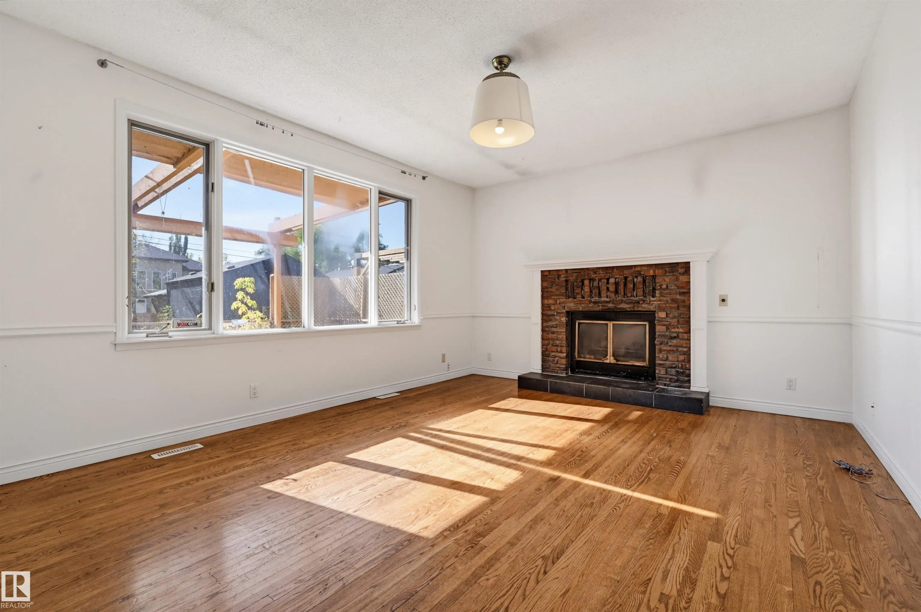 14019 106 Avenue