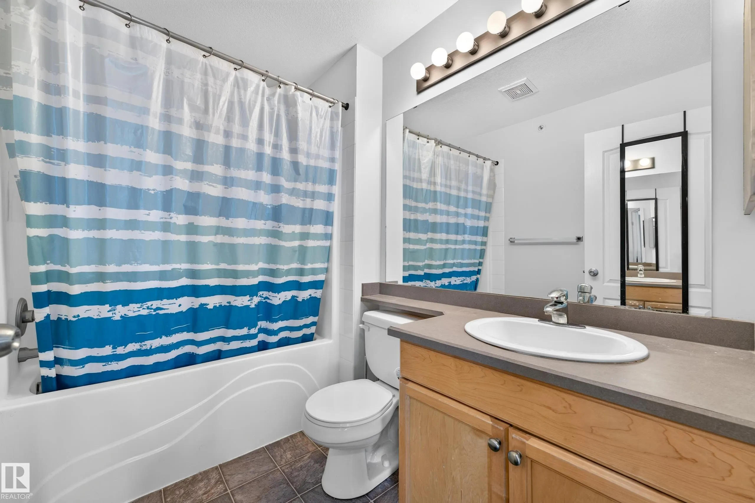 320 CLAREVIEW STATION Drive