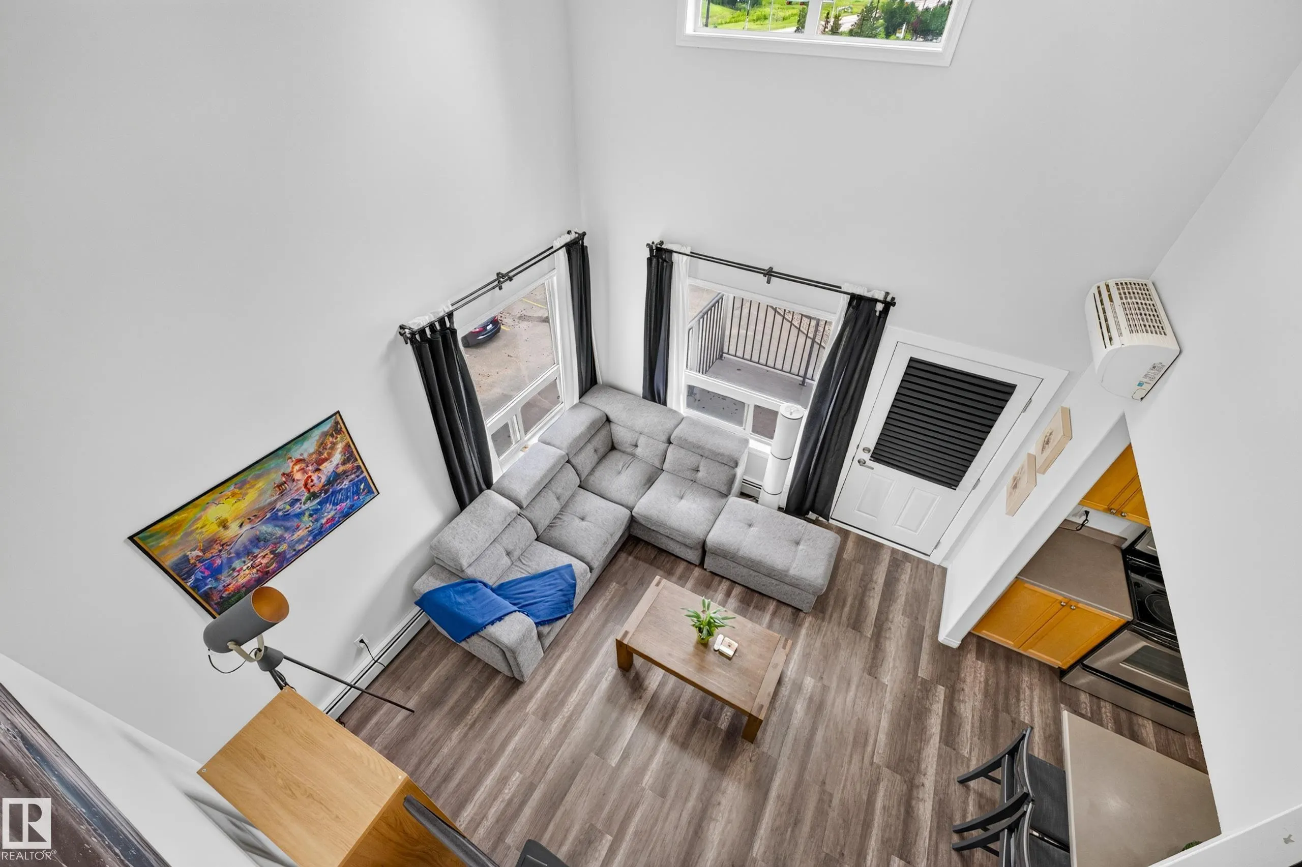 320 CLAREVIEW STATION Drive