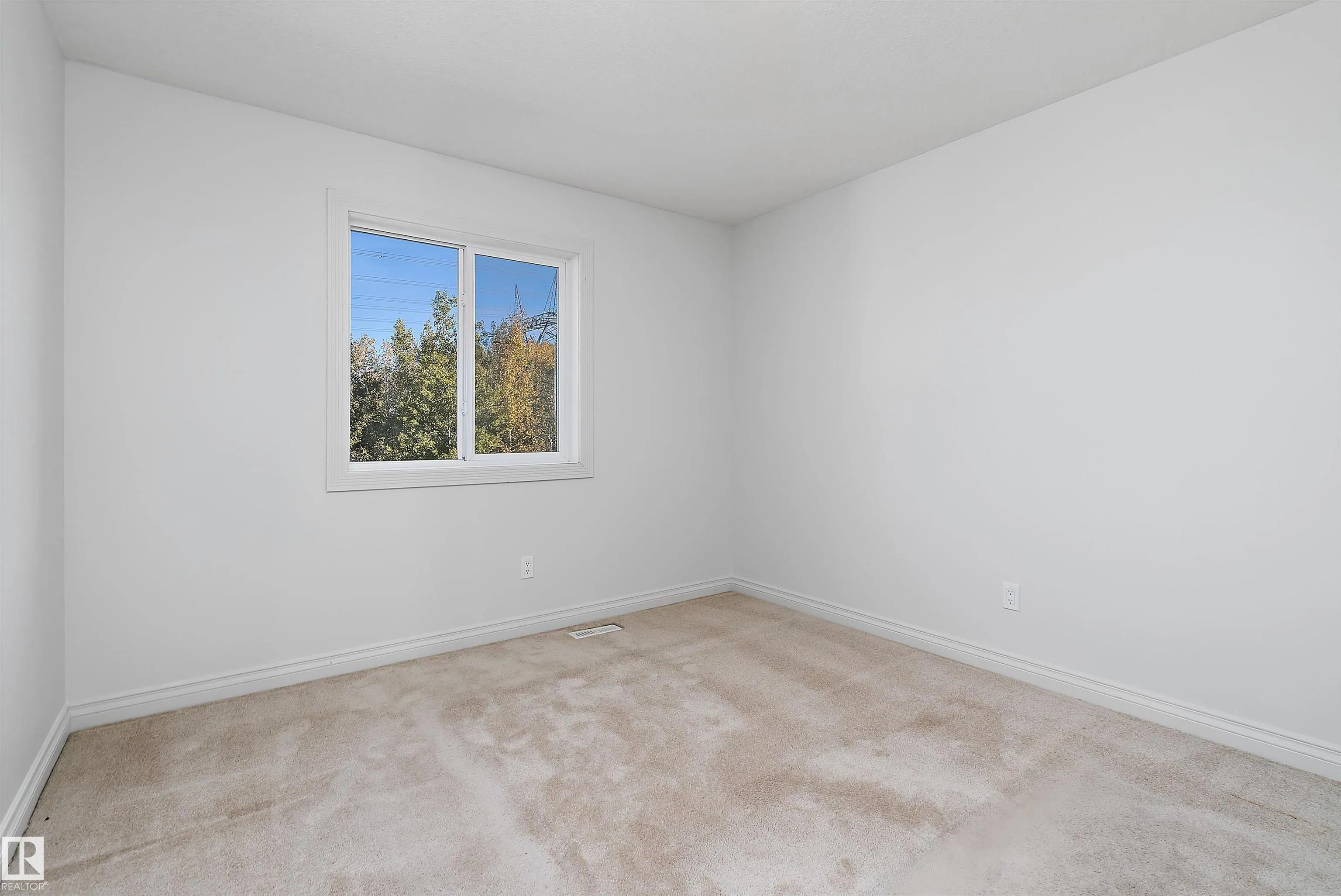 8419 2 Avenue