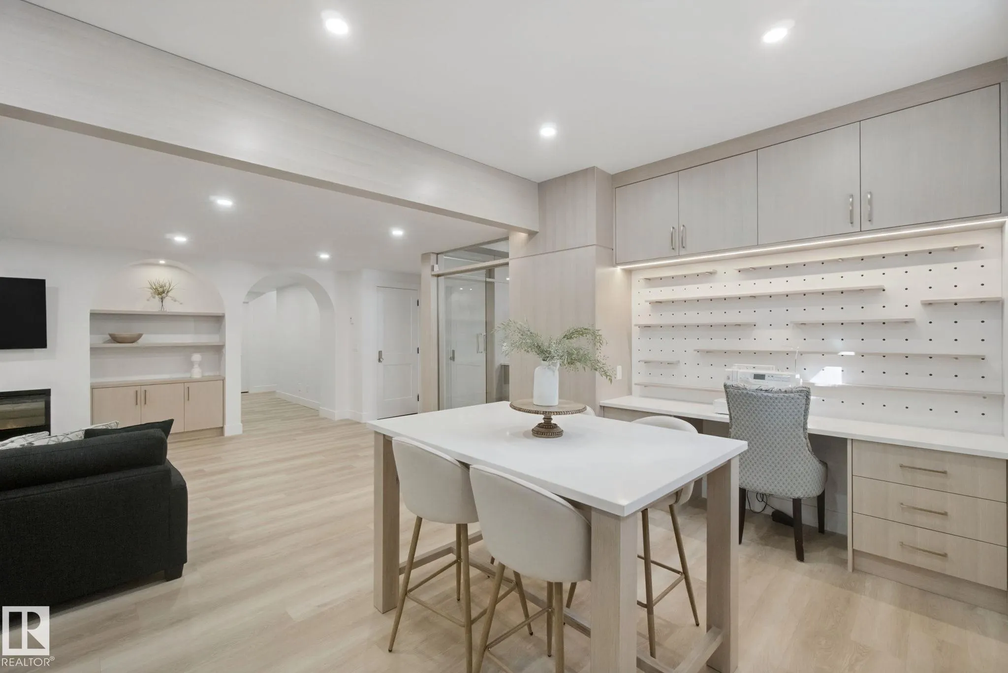 30 52467 Range Road 214