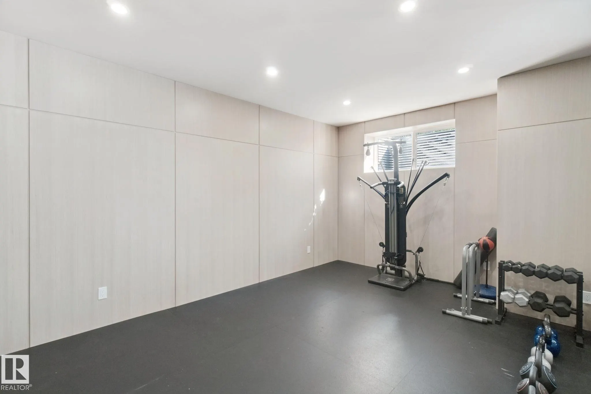 30 52467 Range Road 214
