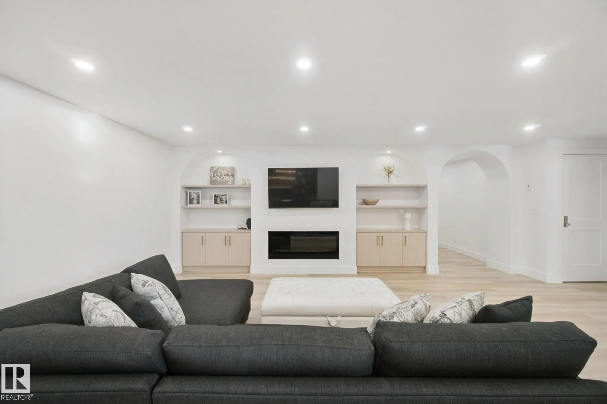 30 52467 Range Road 214