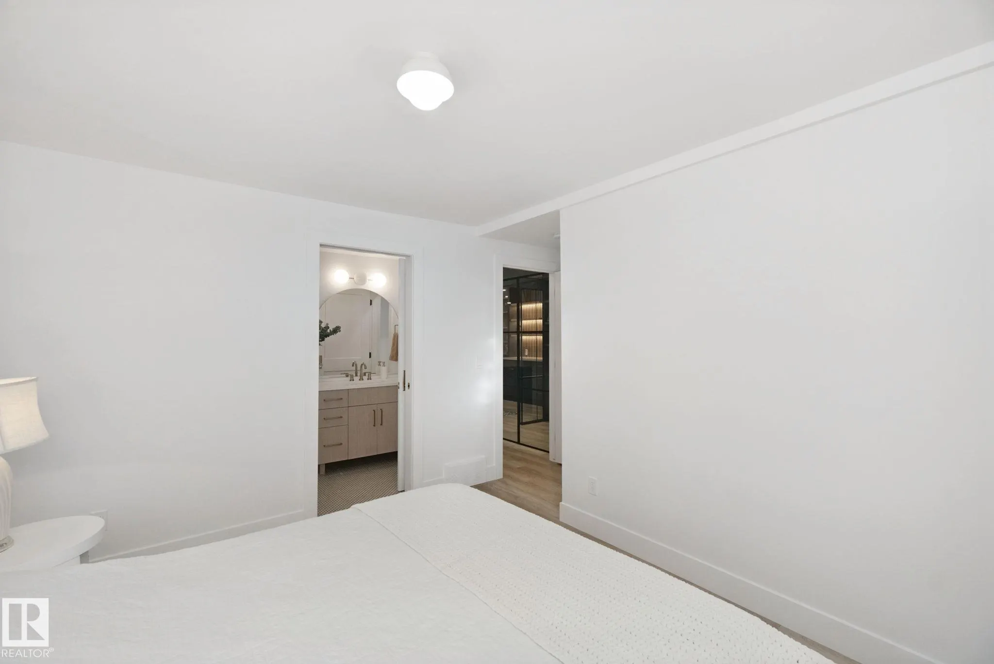 30 52467 Range Road 214