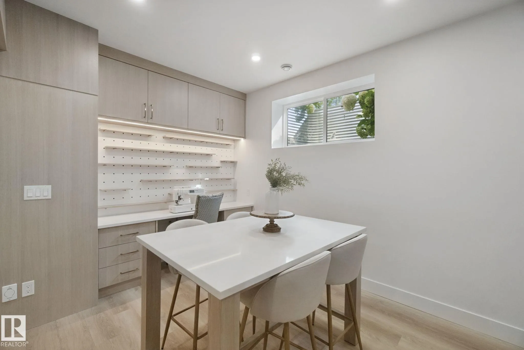 30 52467 Range Road 214