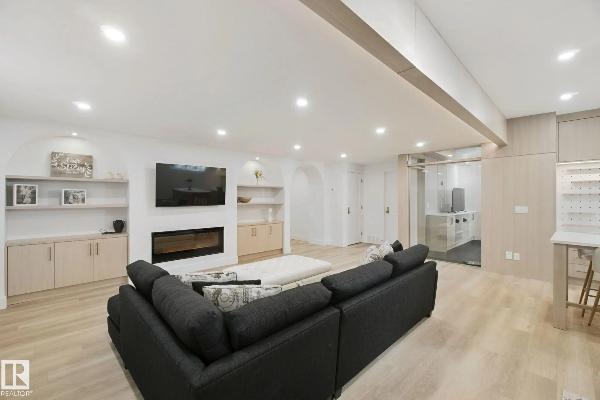 30 52467 Range Road 214