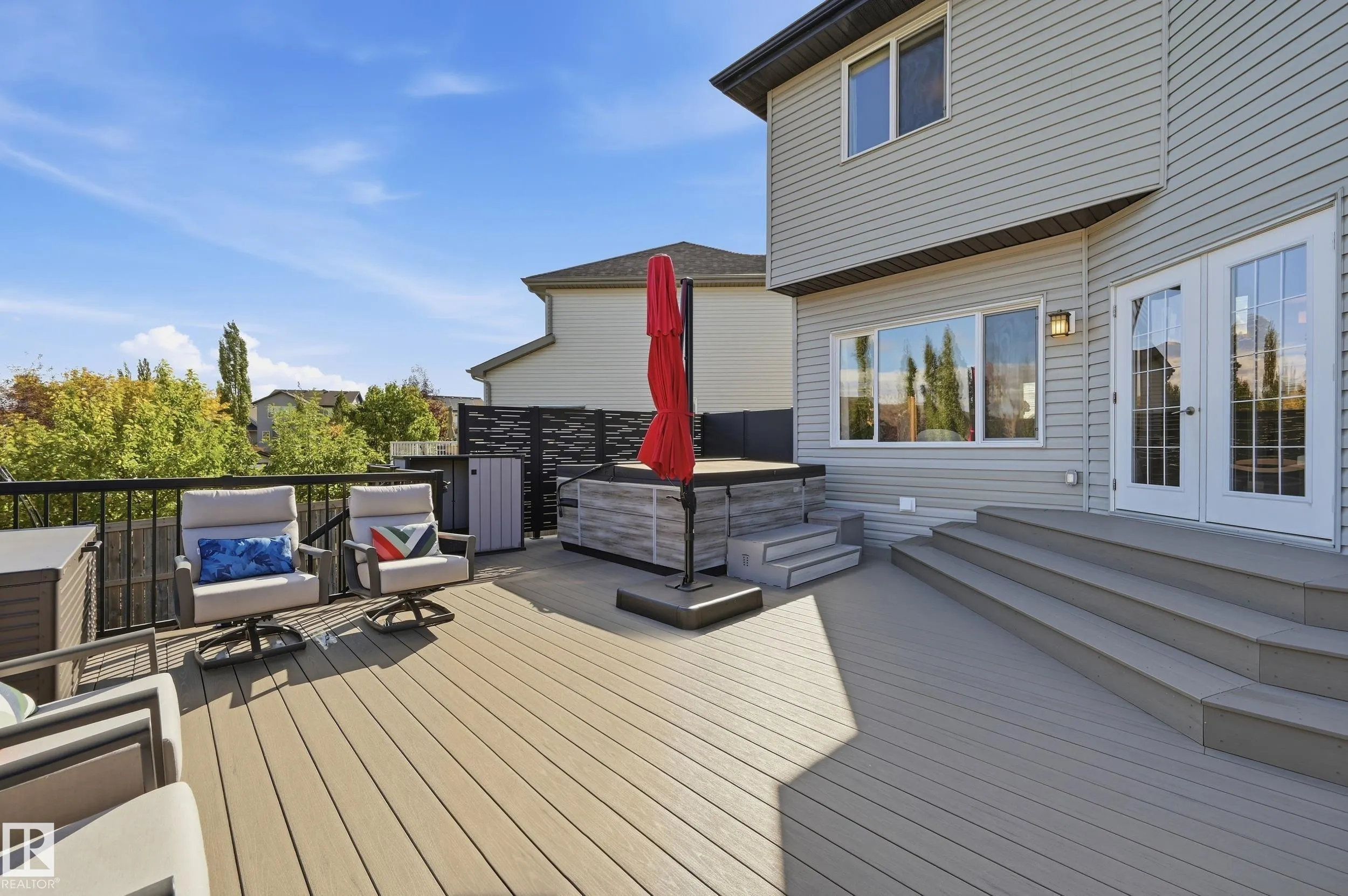 715 CACHE Place
