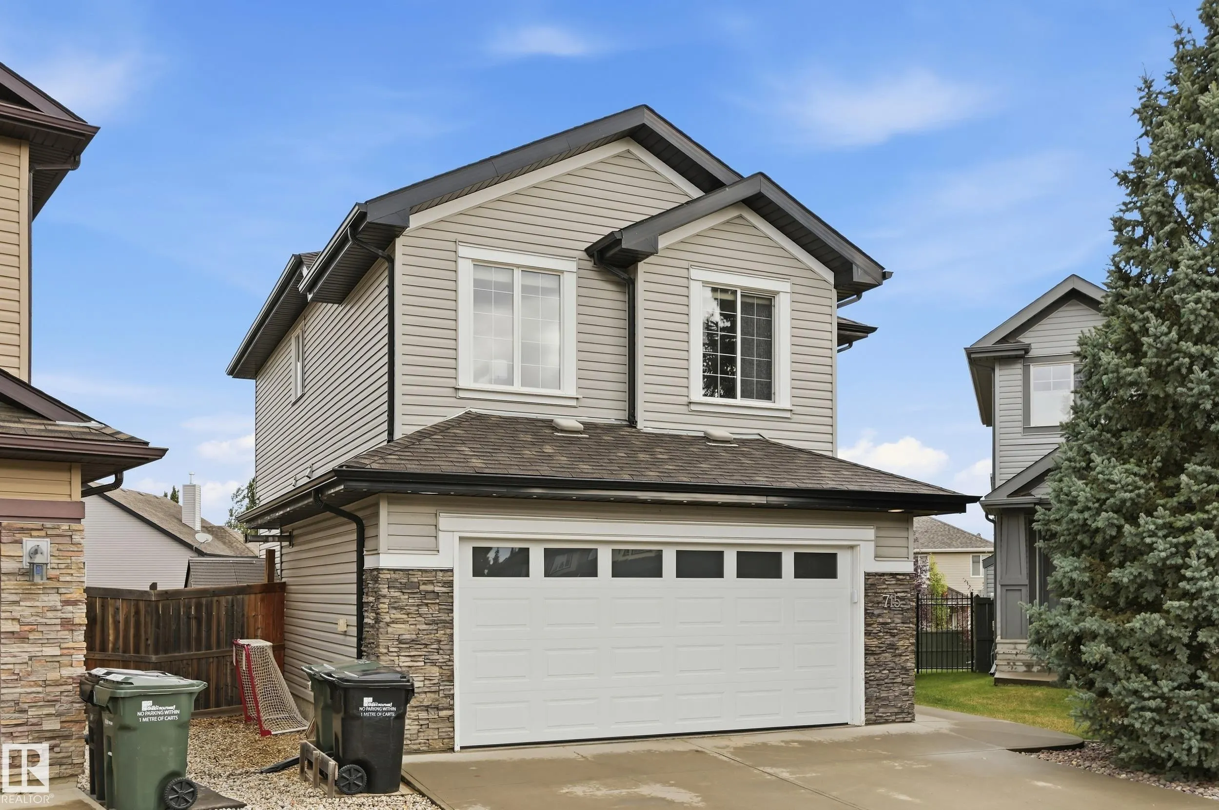 715 CACHE Place