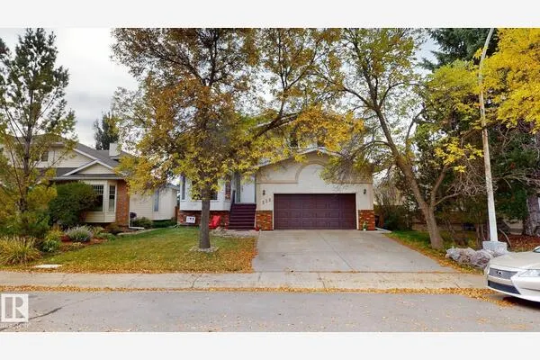 225 Heagle Crescent