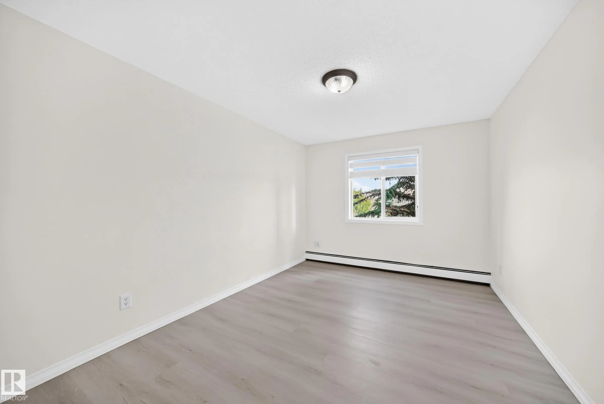 245 EDWARDS Drive