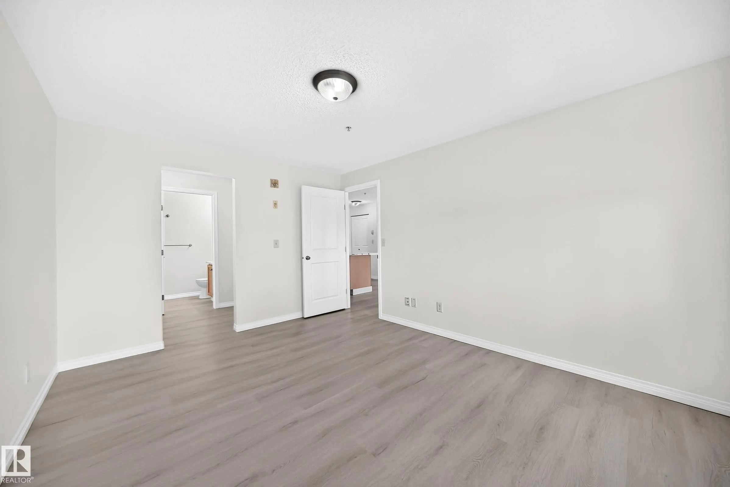 245 EDWARDS Drive