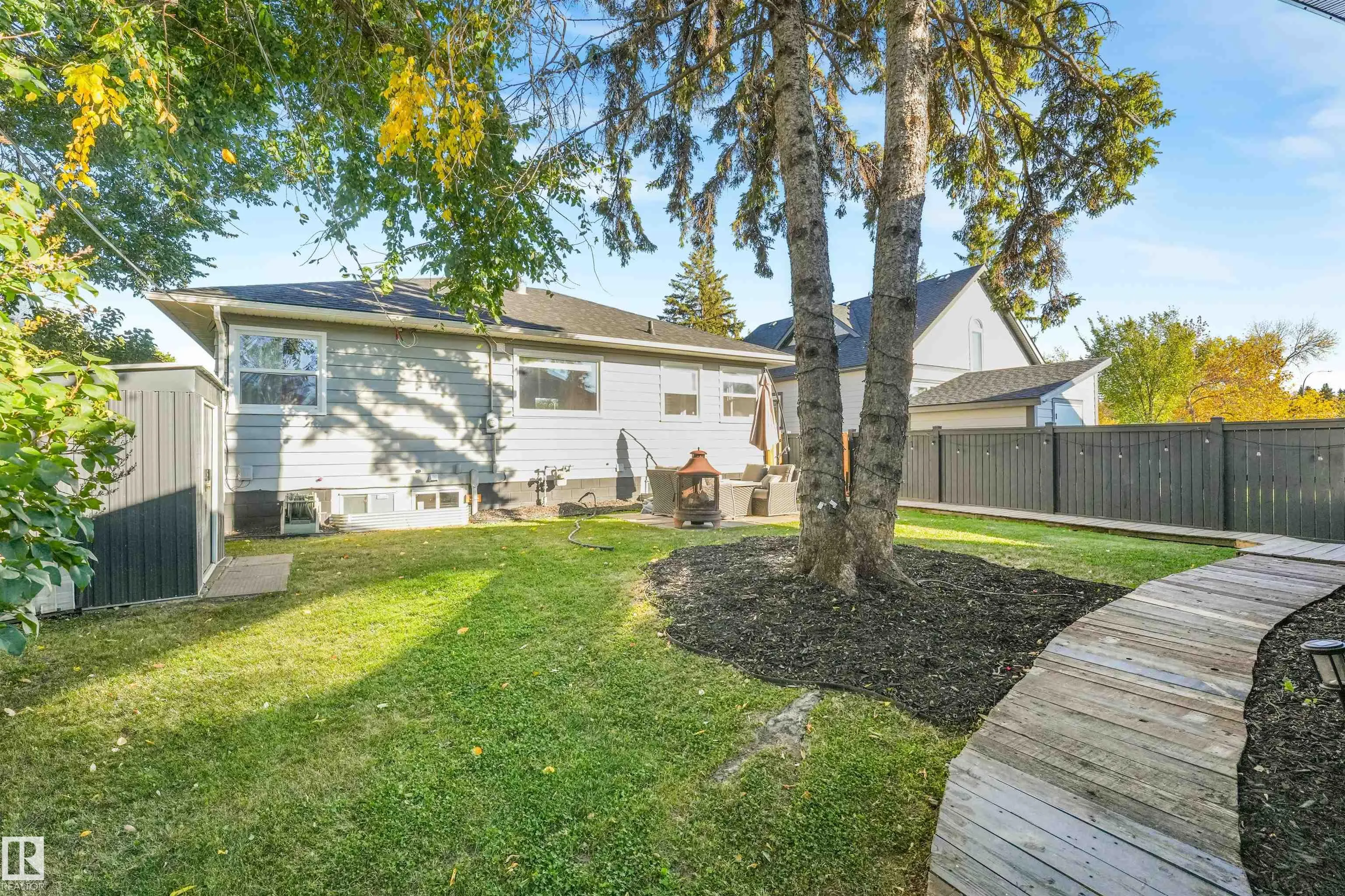10906 118 Street