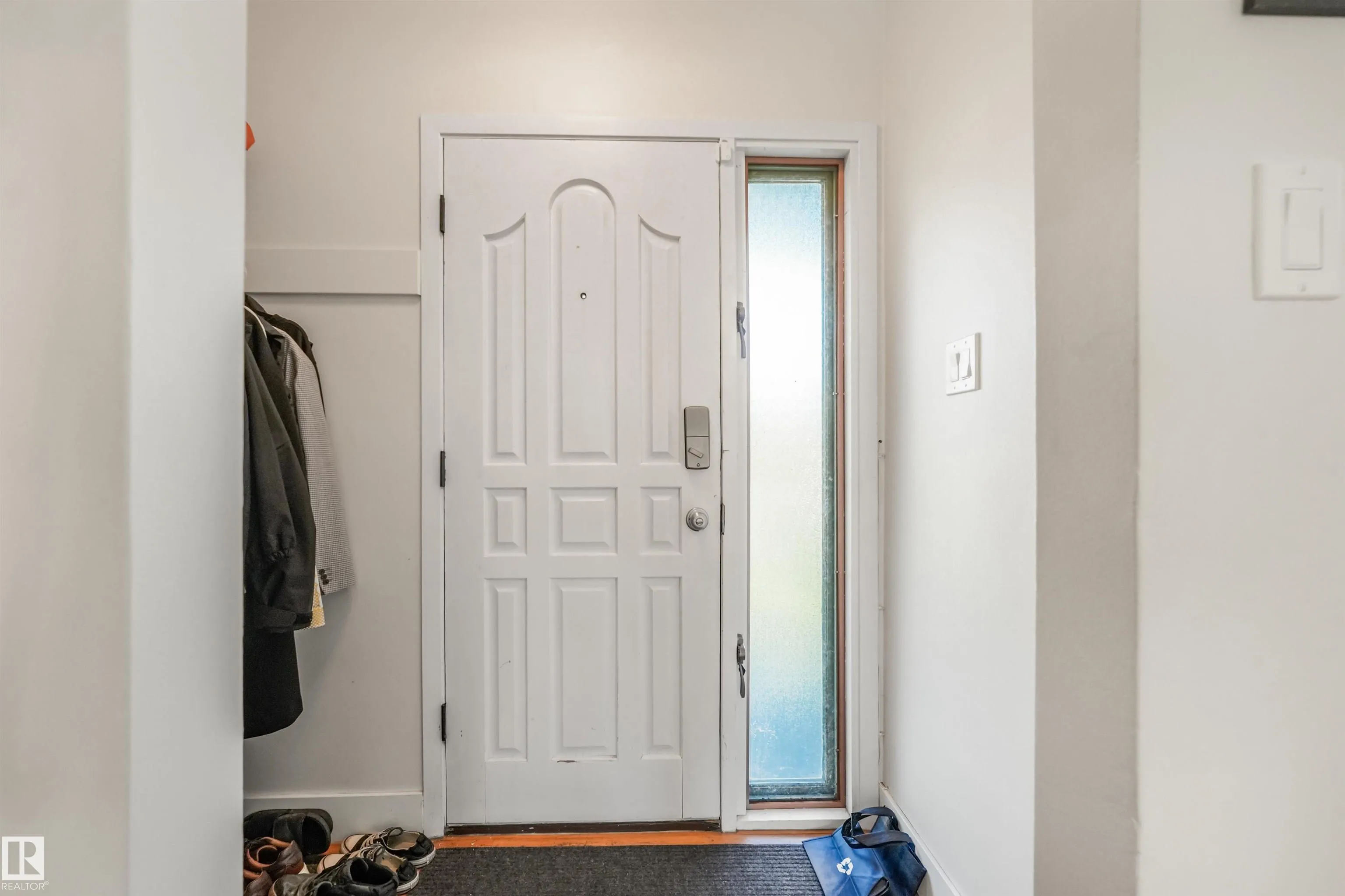 10906 118 Street