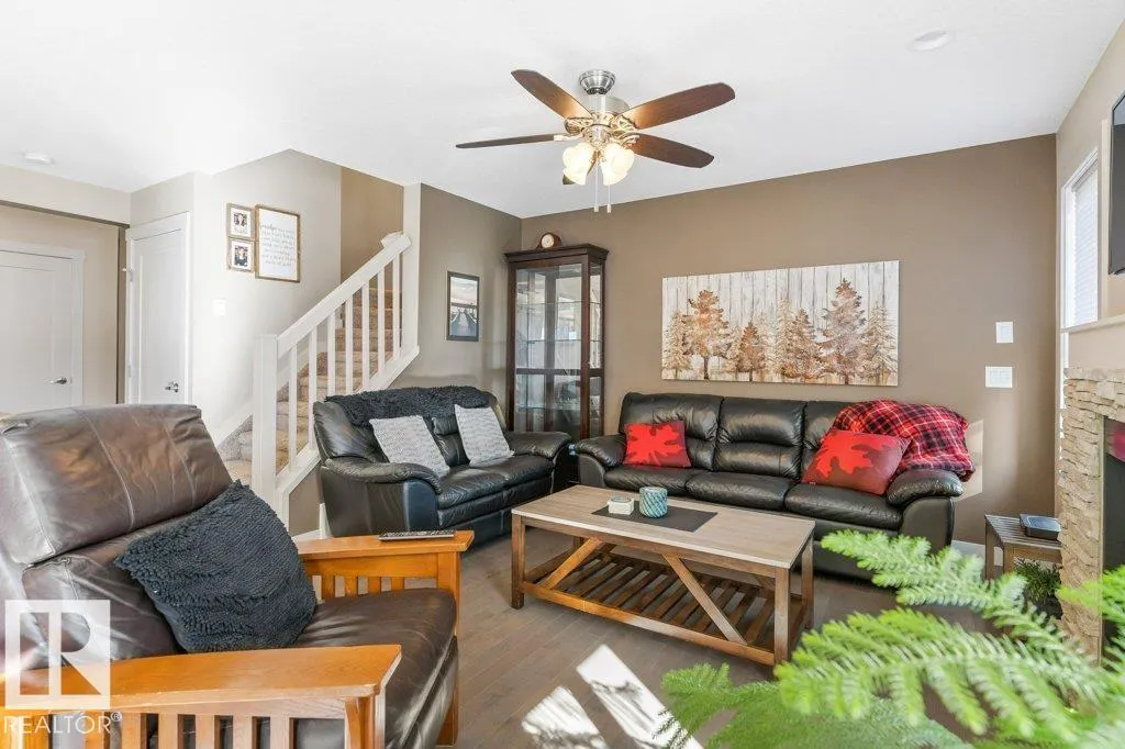 2743 SPARROW Place